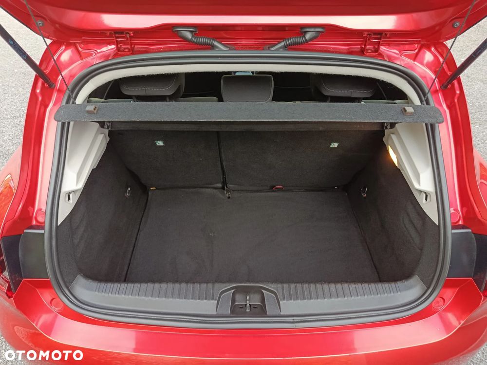 Renault Clio - 32