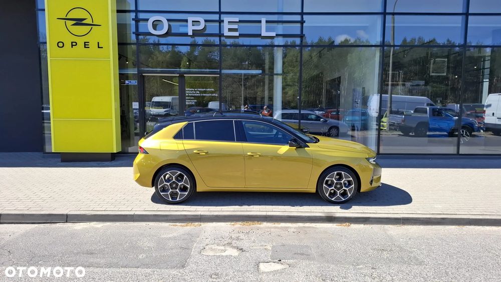 Opel Astra 1.2 T mHEV Ultimate S&S eDTC - 3