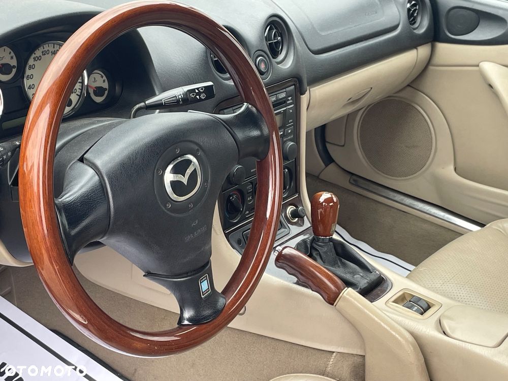 Mazda MX-5 1.6i 16V Memories - 1