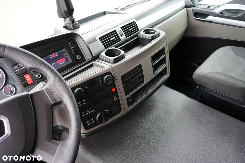 MAN TGS / 26.360 / EURO 6 / CHŁODNIA + WINDA - 9