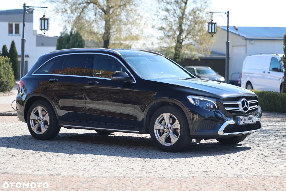 Mercedes-Benz GLC - 30