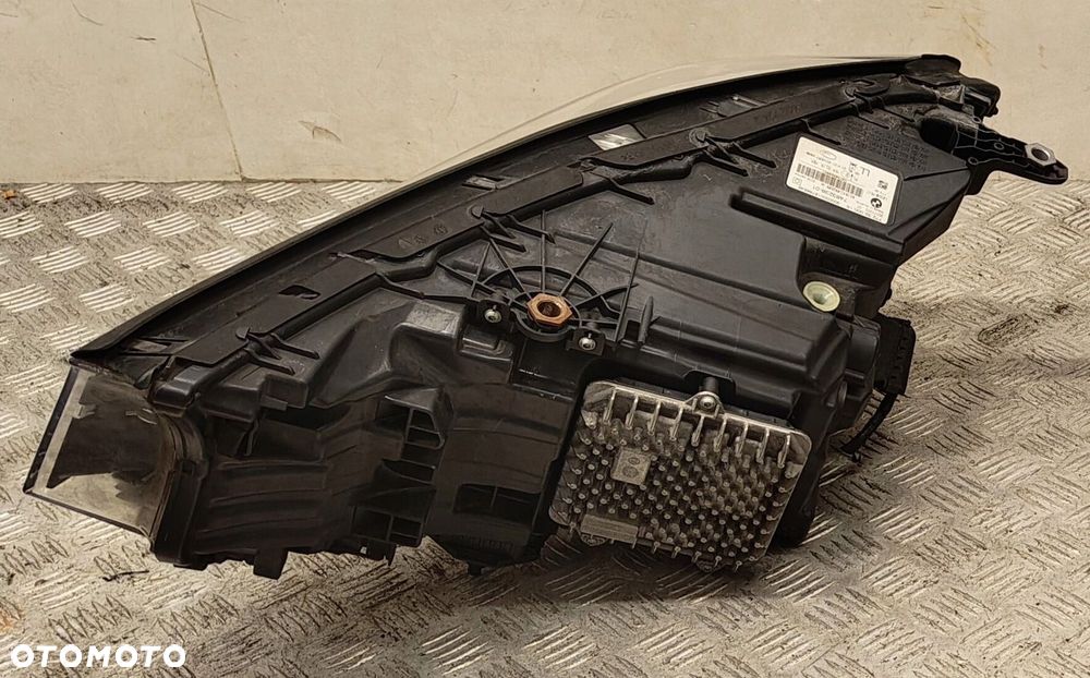 BMW 7 G11 G12 LAMPA PRZÓD PRAWA FULL LED EU 7483238 - 2