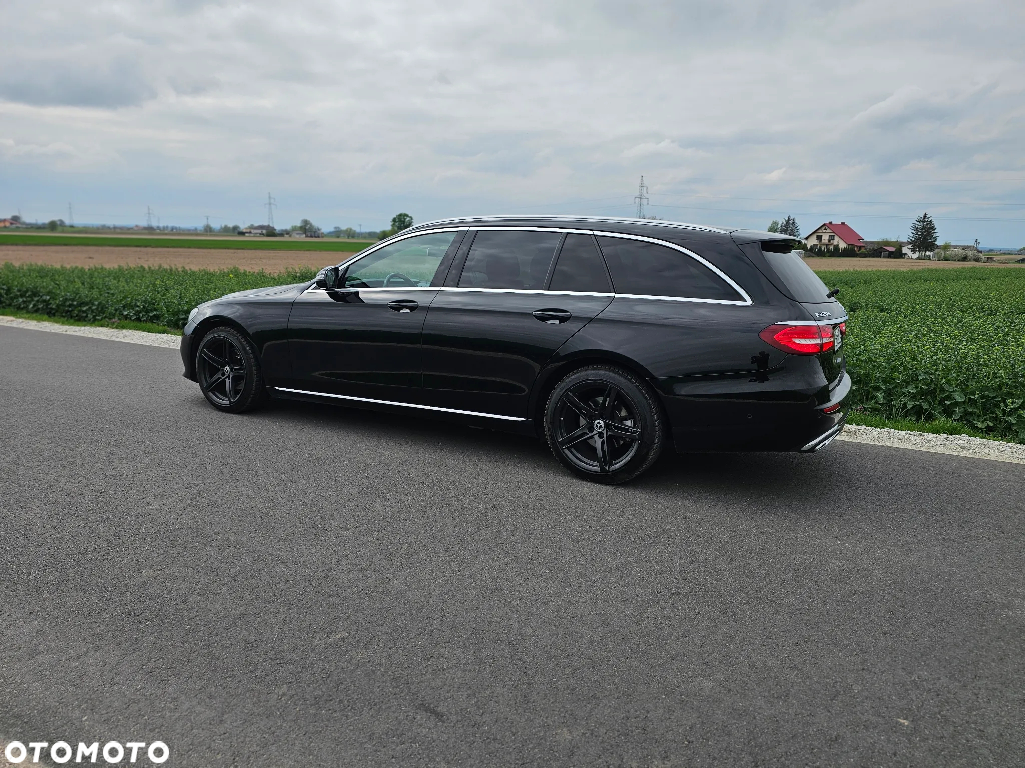 Mercedes-Benz Klasa E 220 d T 9G-TRONIC Sportstyle Edition - 4