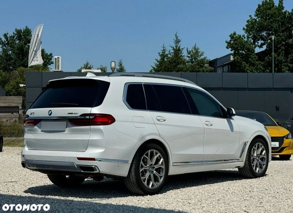 BMW X7 xDrive40i - 7