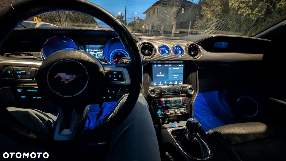 Ford Mustang - 18