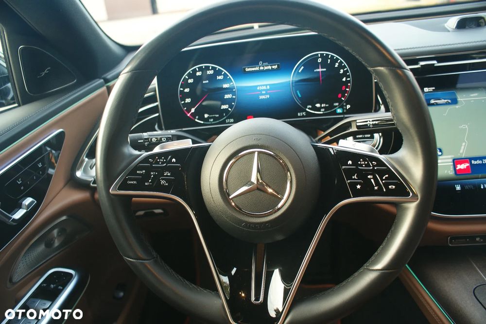 Mercedes-Benz Klasa E - 9