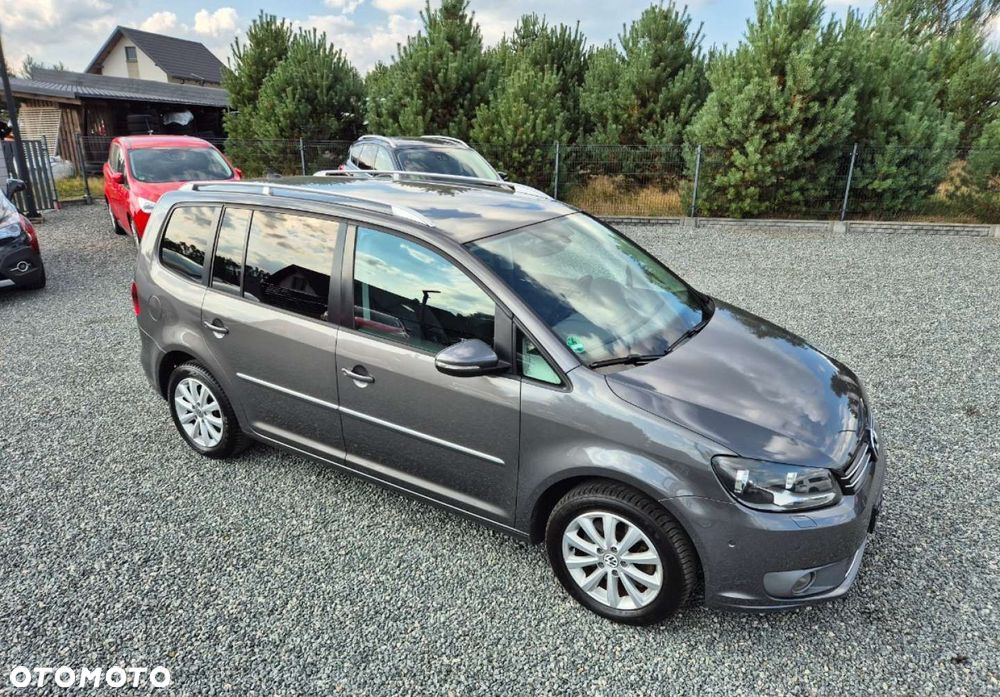 Volkswagen Touran - 24