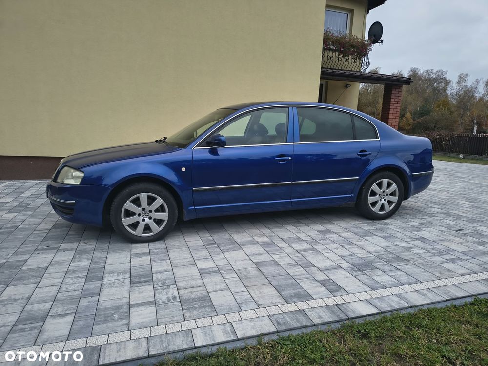 Skoda Superb 2.0 TDI DPF Elegance - 6