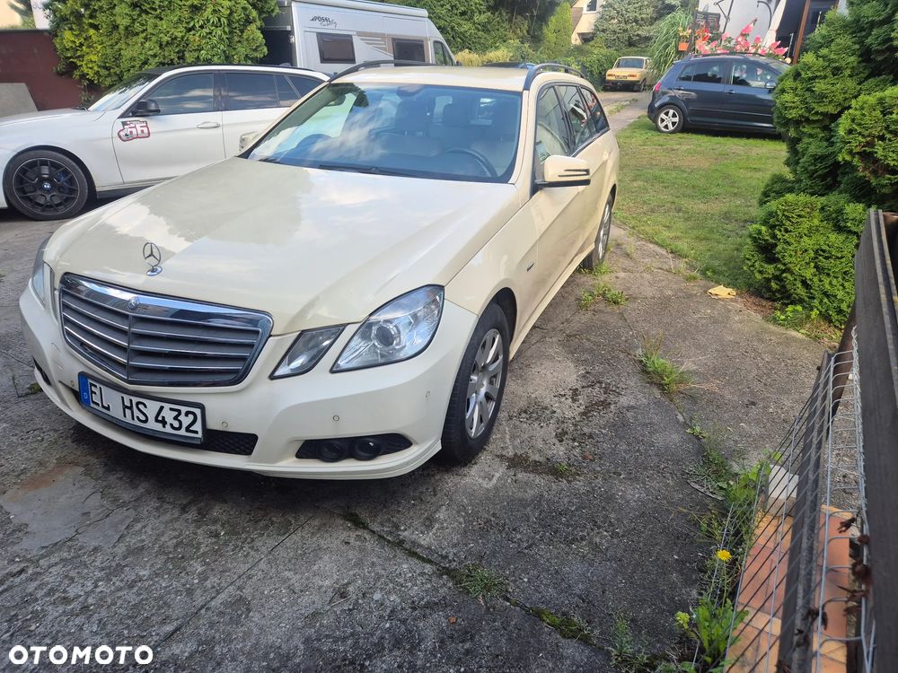 Mercedes-Benz Klasa E 200 CDI DPF BlueEFFICIENCY Automatik Avantgarde - 2