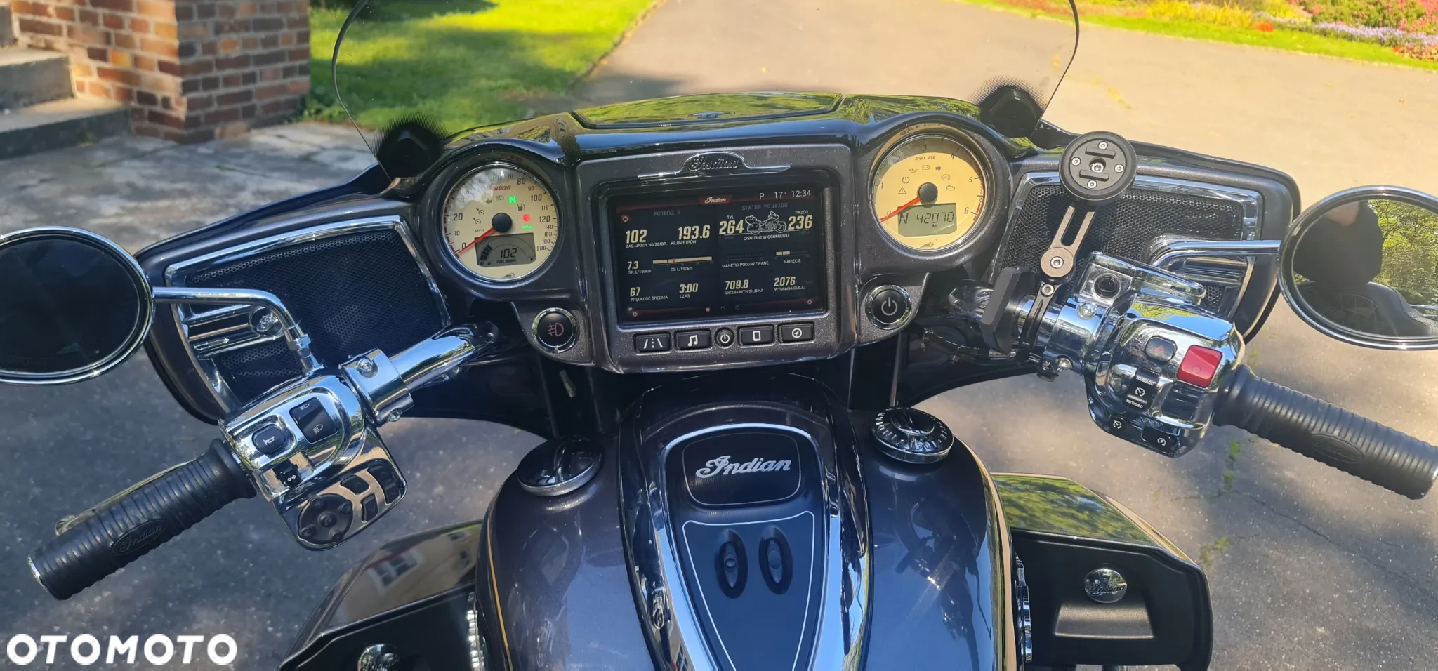 Indian Roadmaster - 7