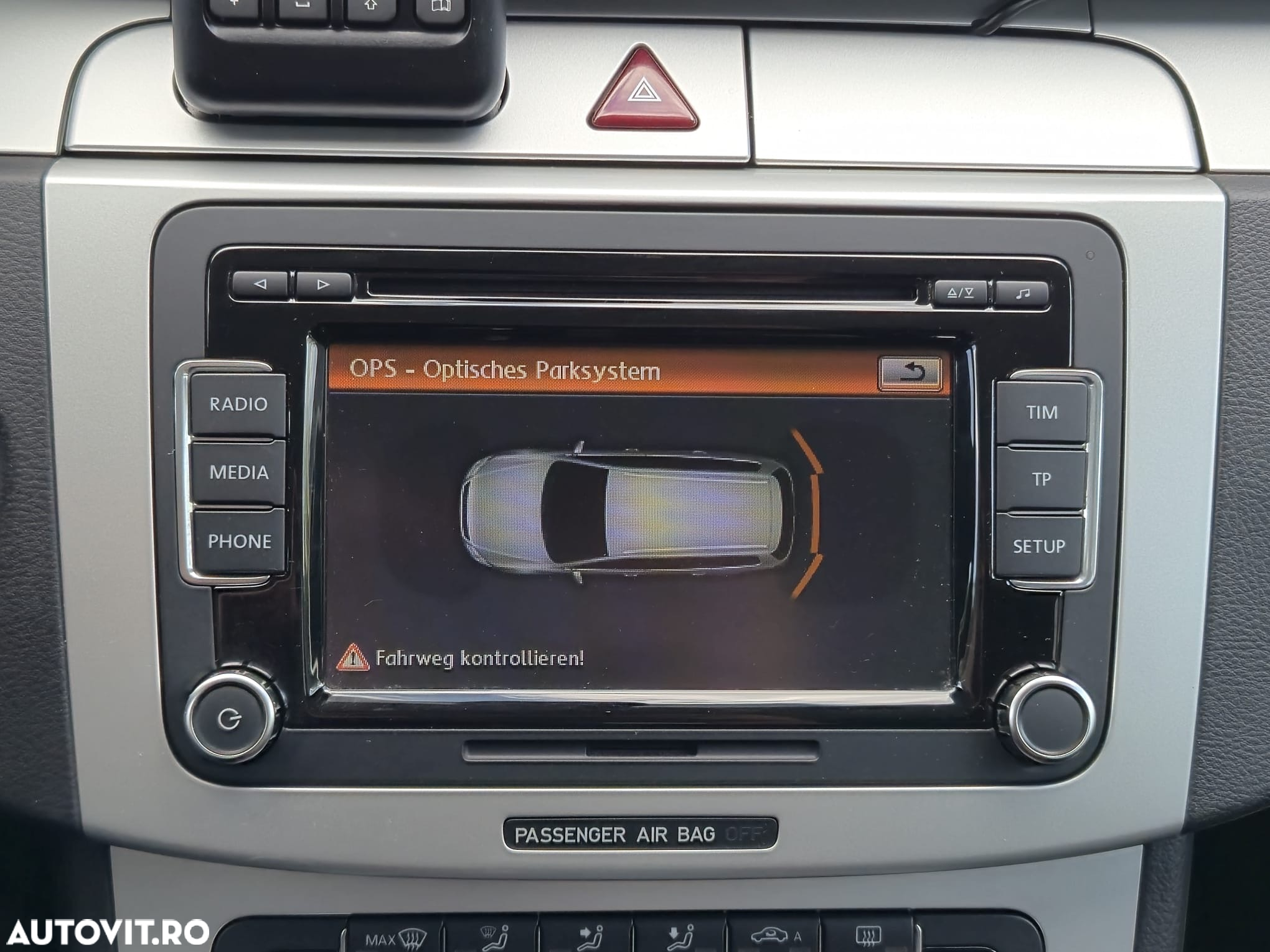 Volkswagen Passat Variant 2.0 TDI Blue TDI DSG Comfortline - 29