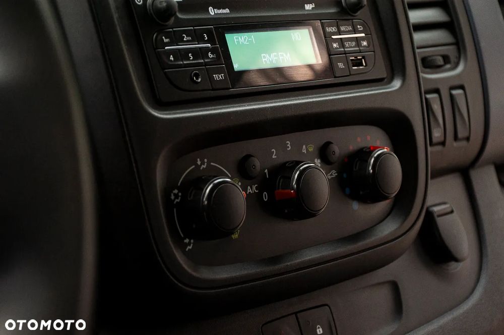 Opel Vivaro - 37