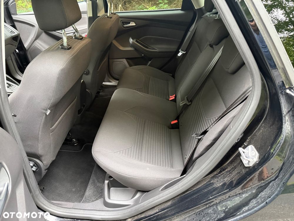 Ford Focus 1.5 TDCi SYNC Edition PowerShift - 29