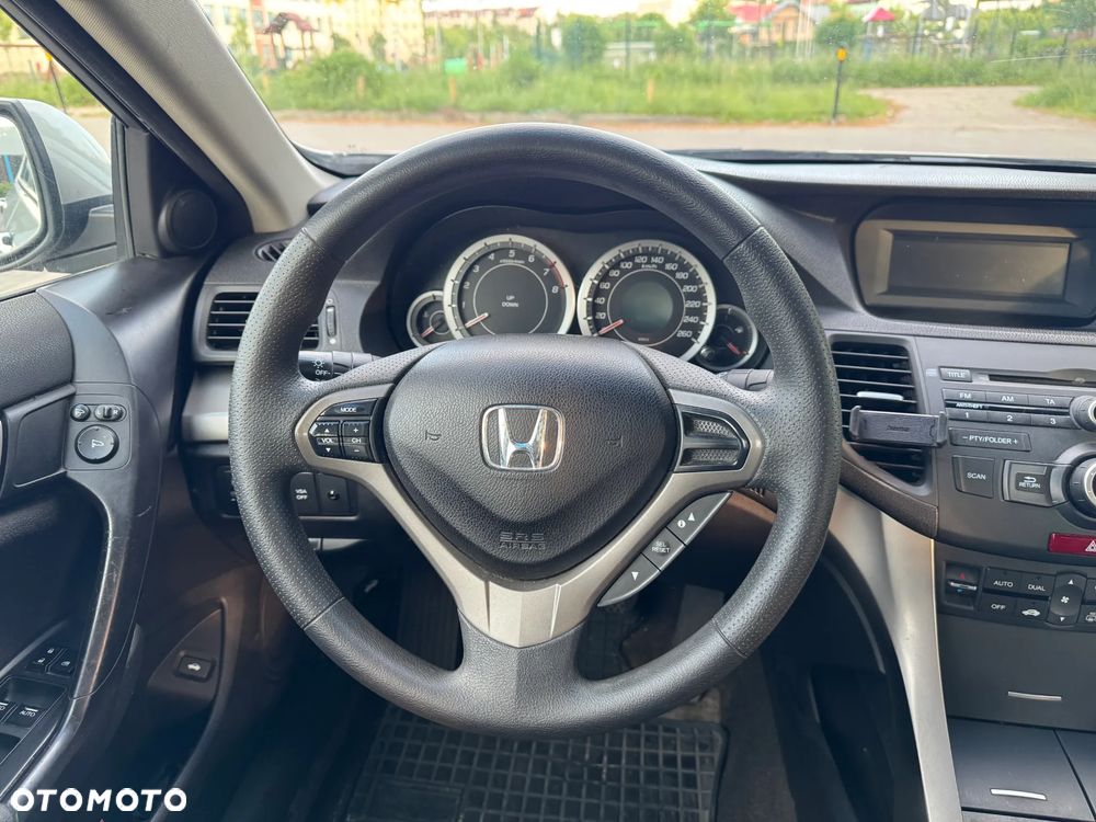 Honda Accord 2.0 Comfort - 13
