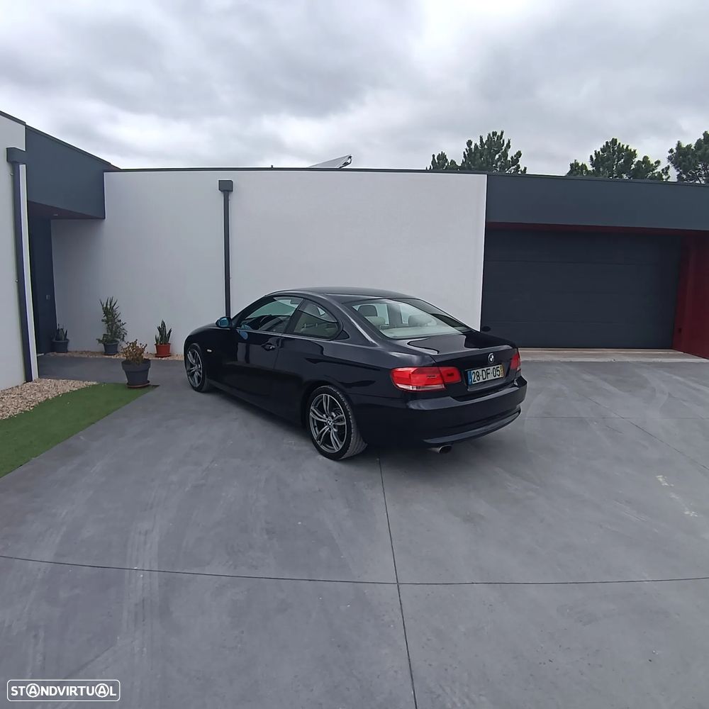 BMW 320 d Coupe Auto - 8