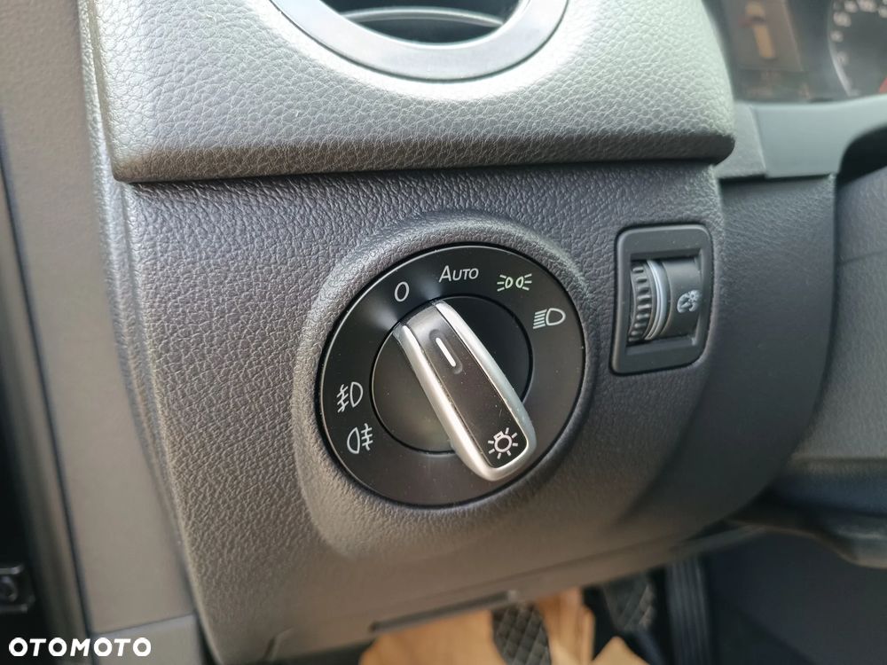 Volkswagen Tiguan 2.0 TDI DPF BlueMotion Technology Sport & Style - 18
