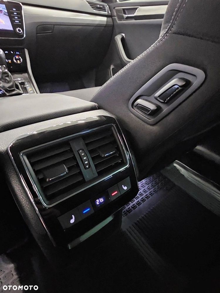 Skoda Superb 2.0 TDI SCR Style DSG - 17