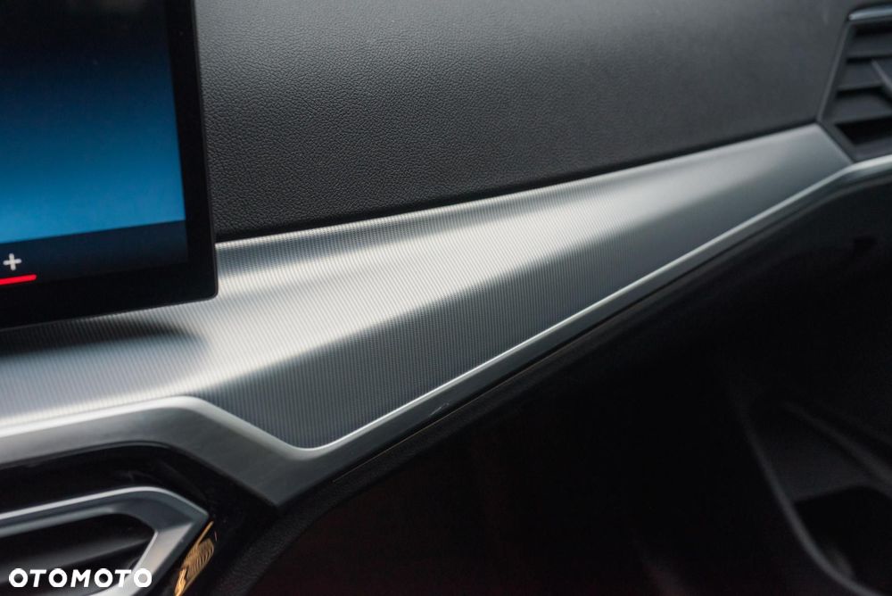 BMW Seria 3 320d xDrive M Sport sport - 33