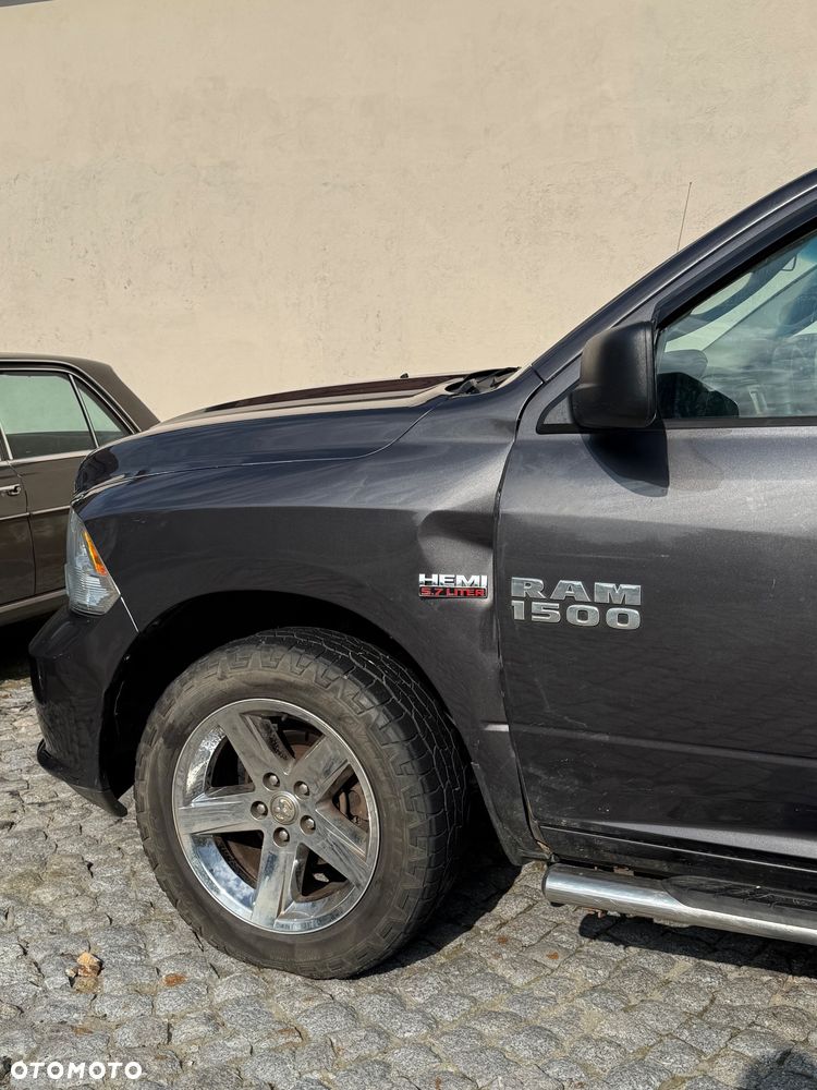 RAM 1500 Crew Cab Shortbed Laramie - 5