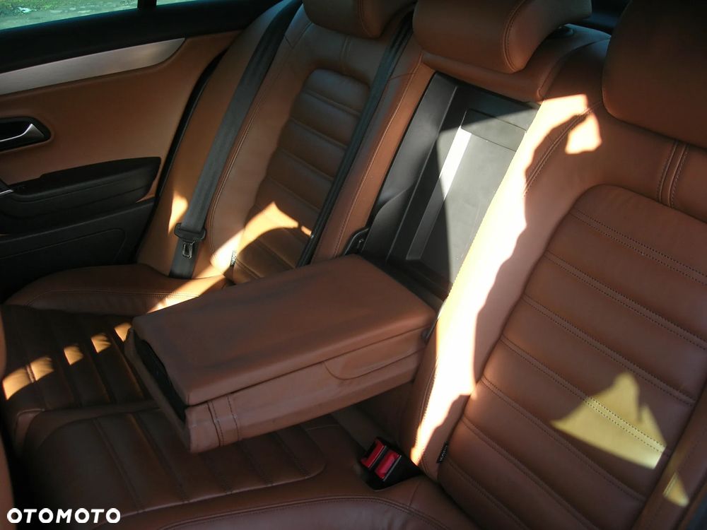 Volkswagen Passat CC 2.0 TDI DPF BMT - 17