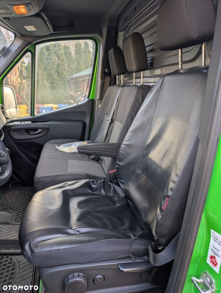 Mercedes-Benz Sprinter - 18