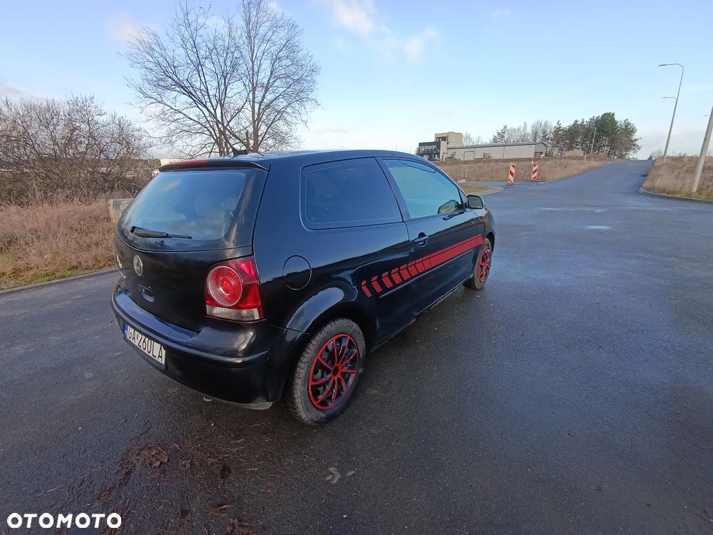 Volkswagen Polo 1.4 16V Basis - 2
