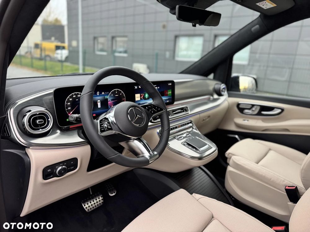 Mercedes-Benz Klasa V - 9