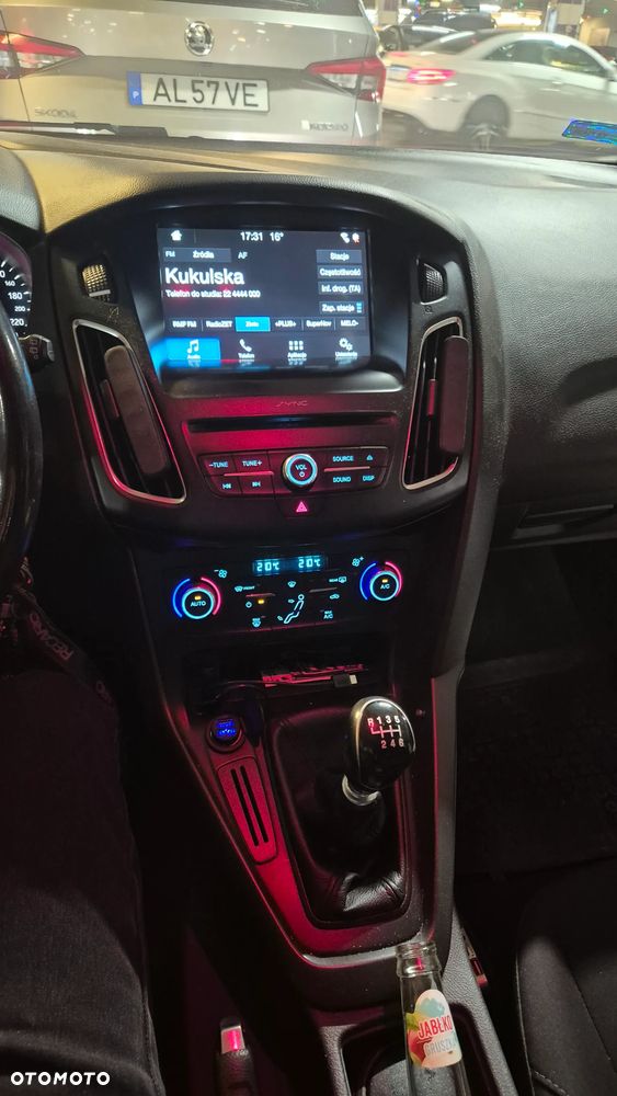Ford Focus 1.5 TDCi SYNC Edition - 9