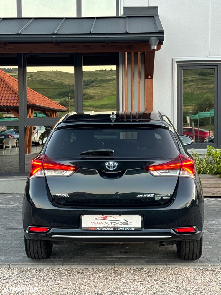 Toyota Auris 1.8 L VVT-i Hybrid Sol - 33