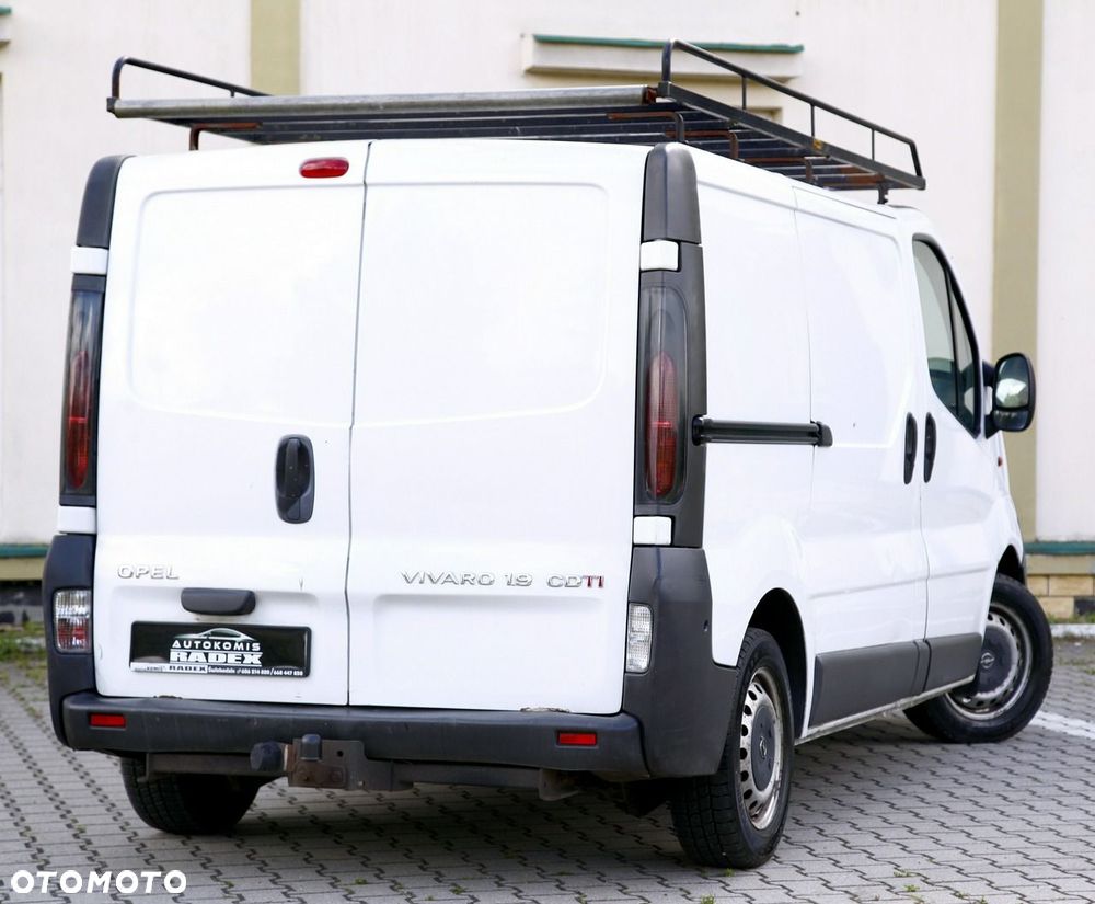 Opel Vivaro - 10