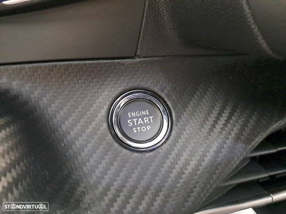 Peugeot e-2008 54 kWh Allure - 18