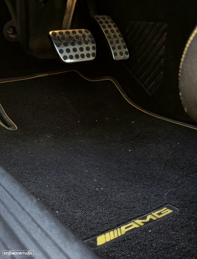 Mercedes-Benz A 45 AMG 4-Matic - 10