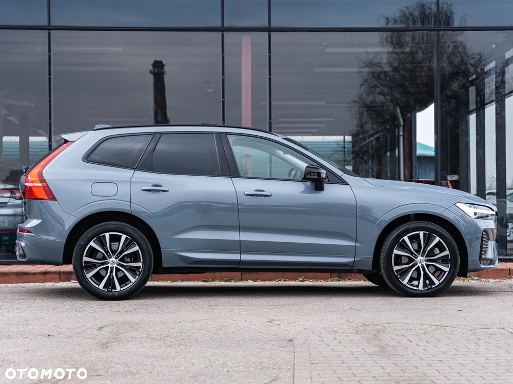 Volvo XC 60 B4 D Plus Dark - 15