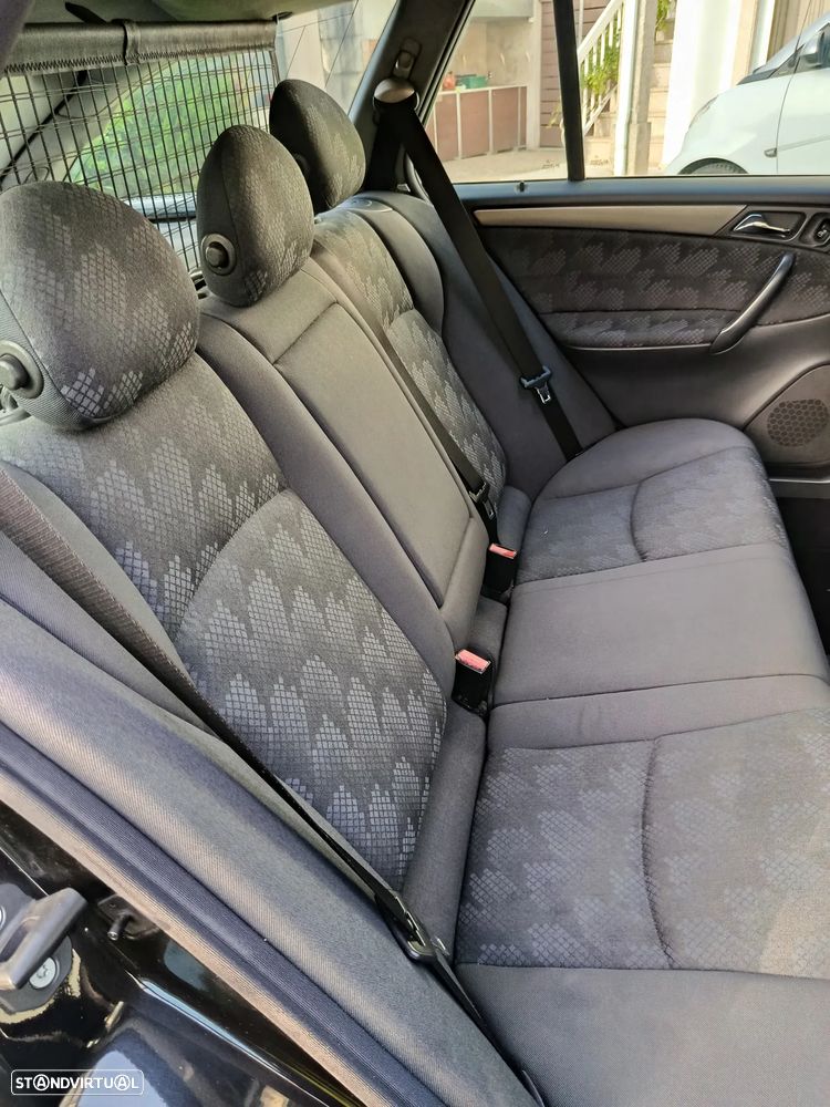 Mercedes-Benz C 220 CDi Avantgarde - 7