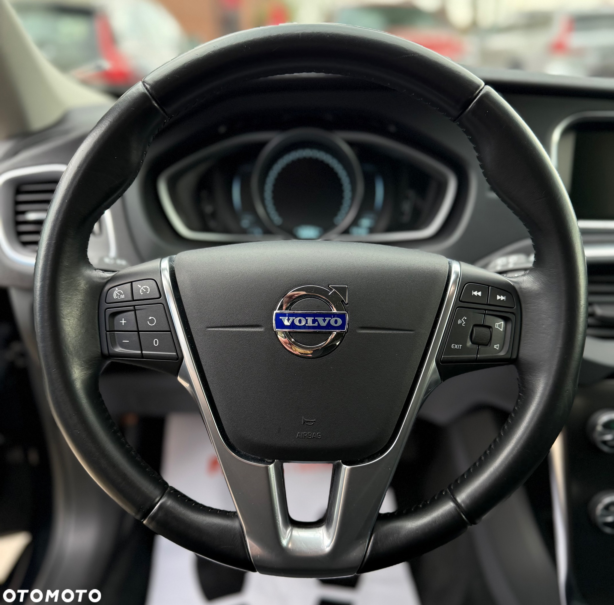 Volvo V40 D2 Momentum - 13