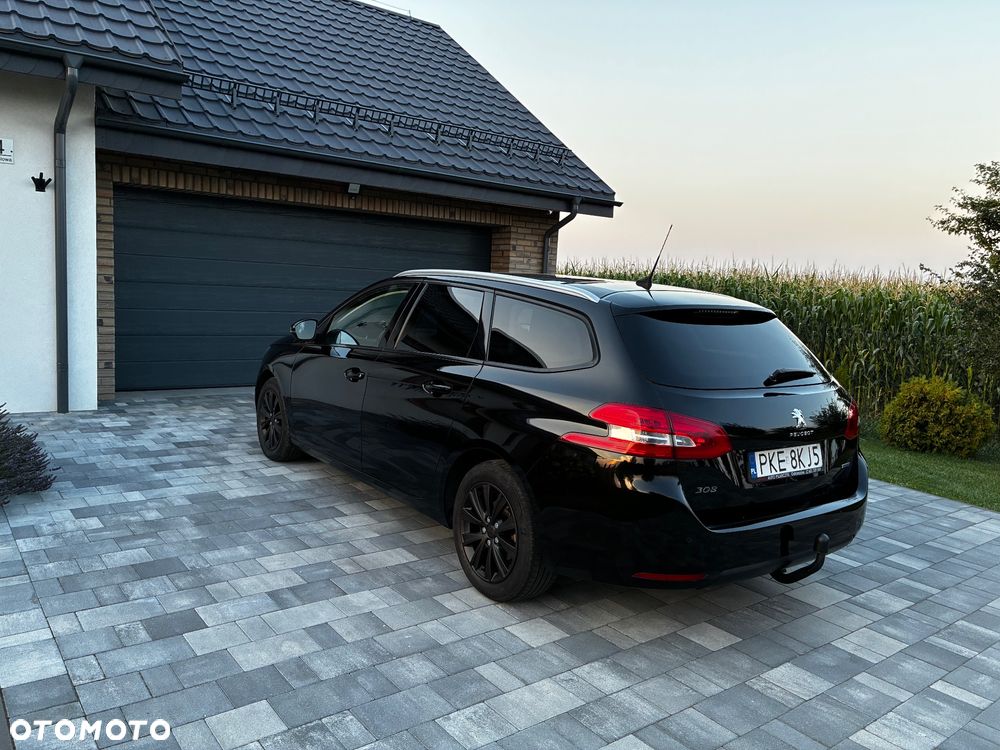 Peugeot 308 1.6 BlueHDi Allure S&S - 5