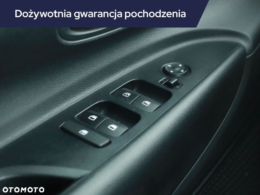 Hyundai i20 - 17