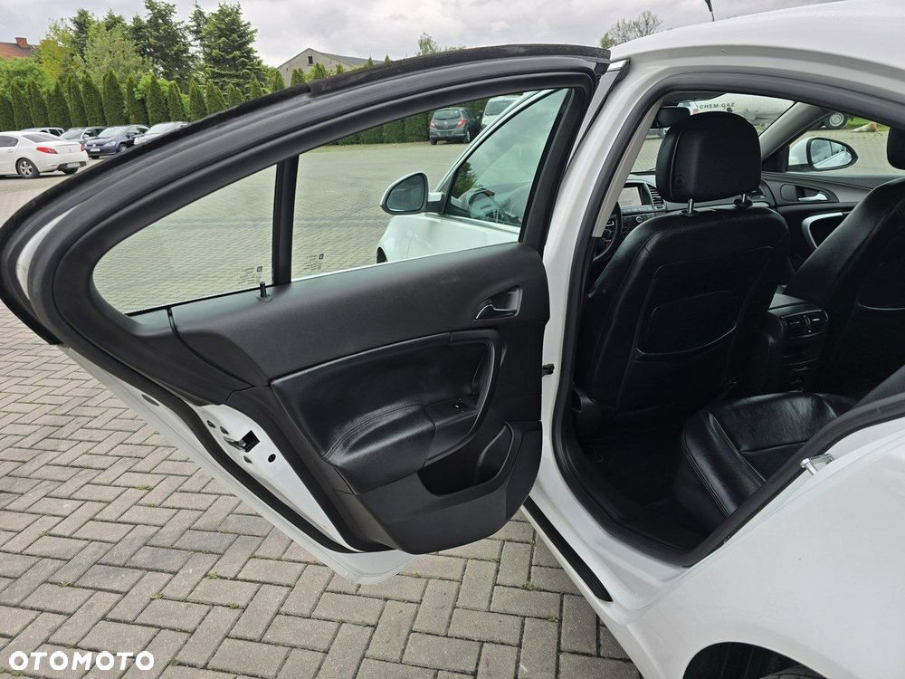 Opel Insignia - 17
