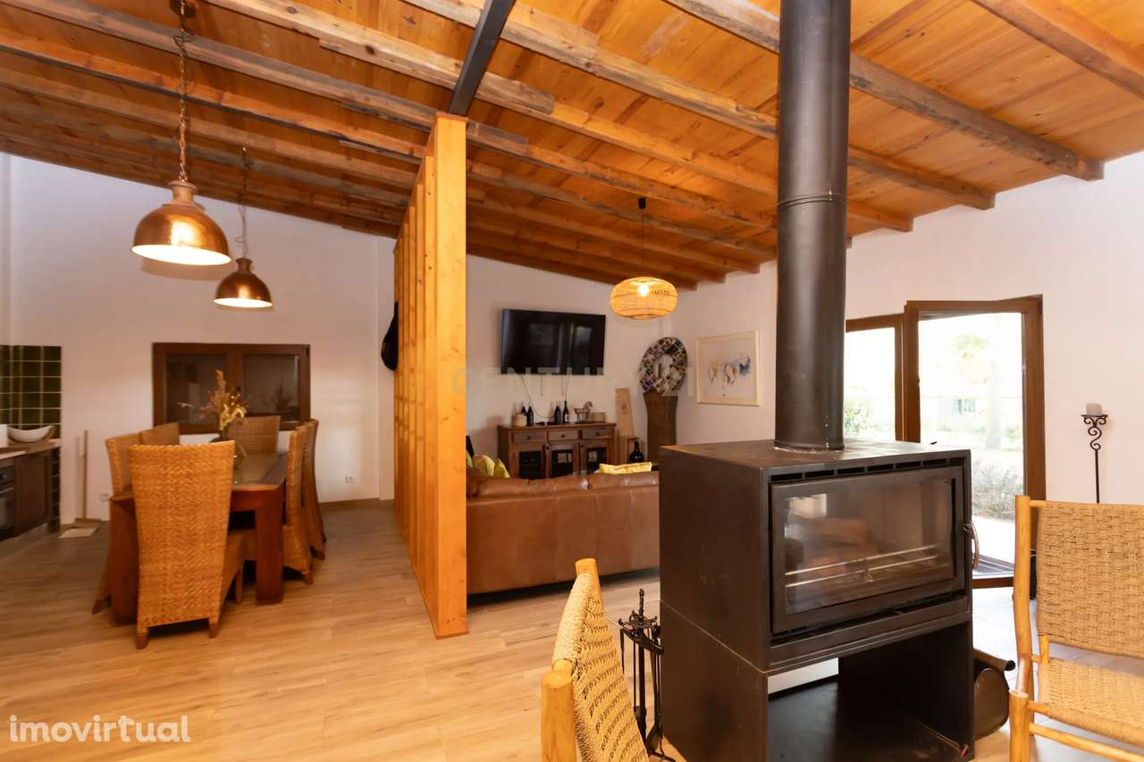 Moradia/Armazém em lote de 10280m2 em Alcochete - Grande imagem: 2/60