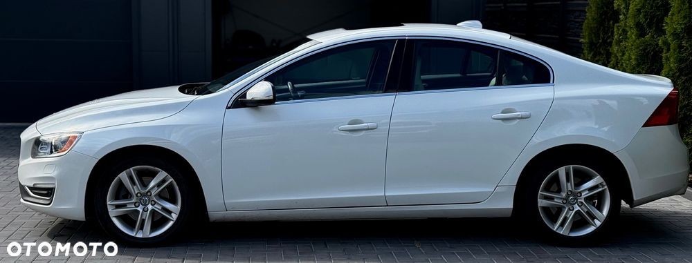 Volvo S60 2015 photo 4