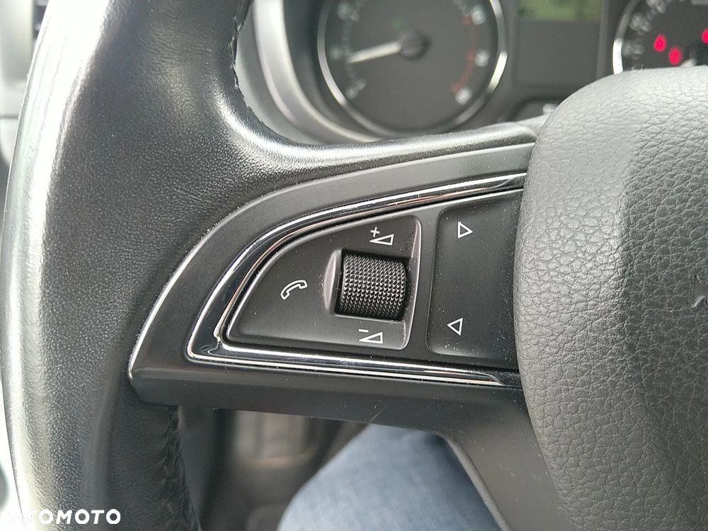 Skoda Fabia 1.2 TSI Monte Carlo - 20