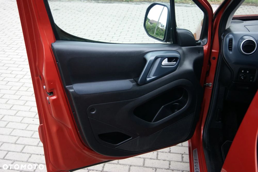 Peugeot Partner 110 Tendance mit Familien-Paket - 19