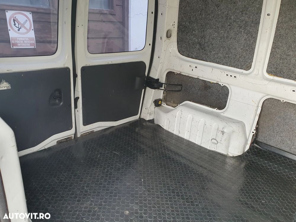 Citroën Berlingo 1.6 HDi Attraction - 14