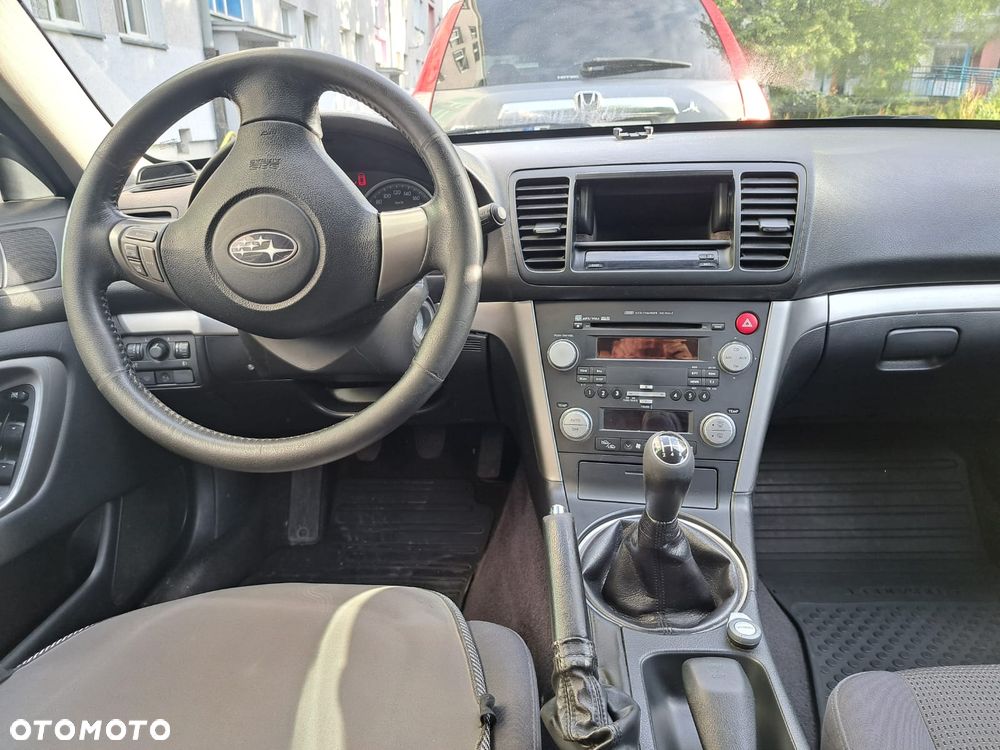 Subaru Legacy 2.5i Comfort MT - 10