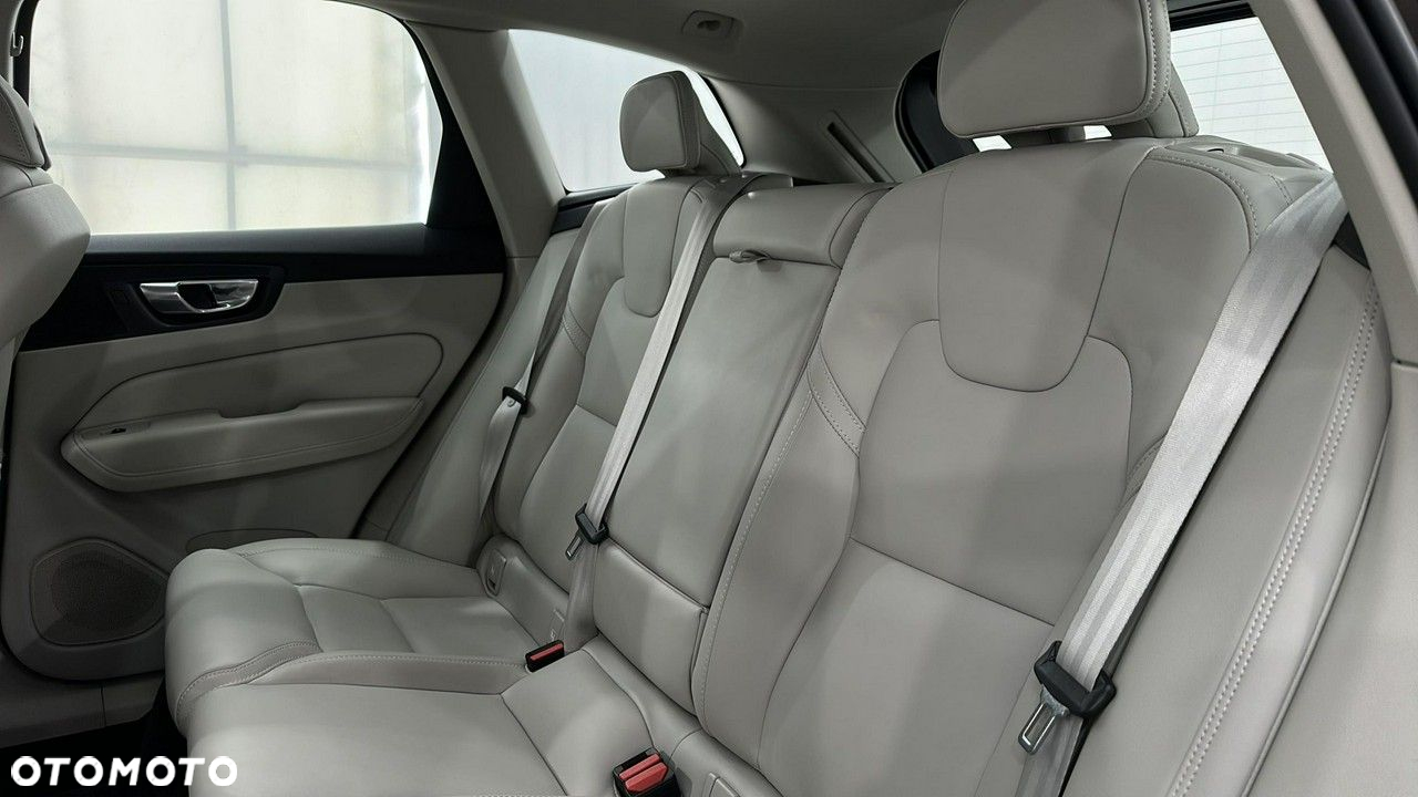 Volvo XC 60 - 12