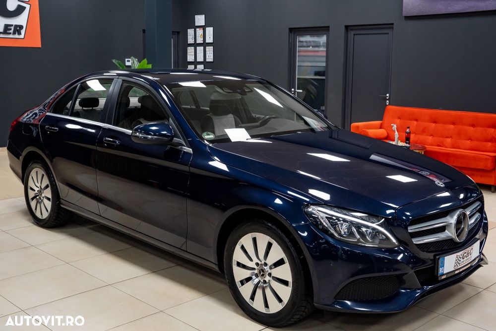 Mercedes-Benz C 200 4Matic 9G-TRONIC Exclusive - 3