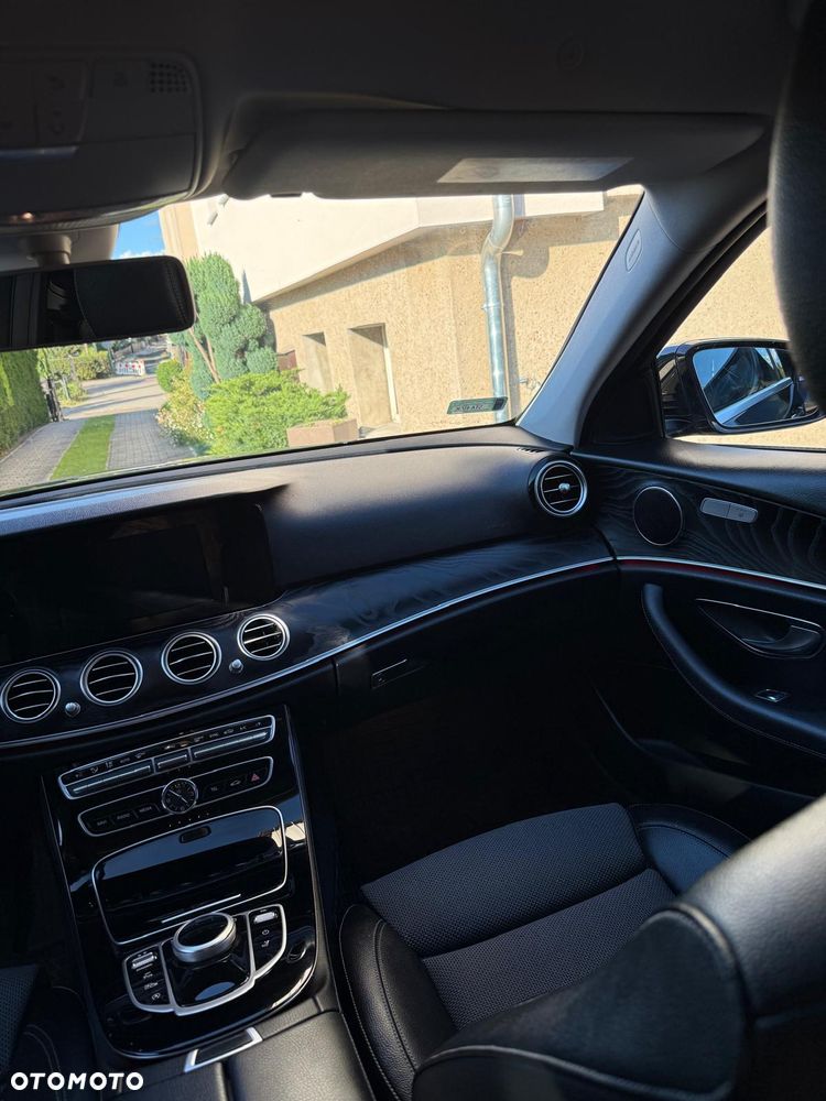 Mercedes-Benz Klasa E 200 9G-TRONIC Avantgarde - 21