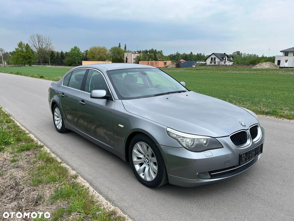 BMW Seria 5 520i - 1