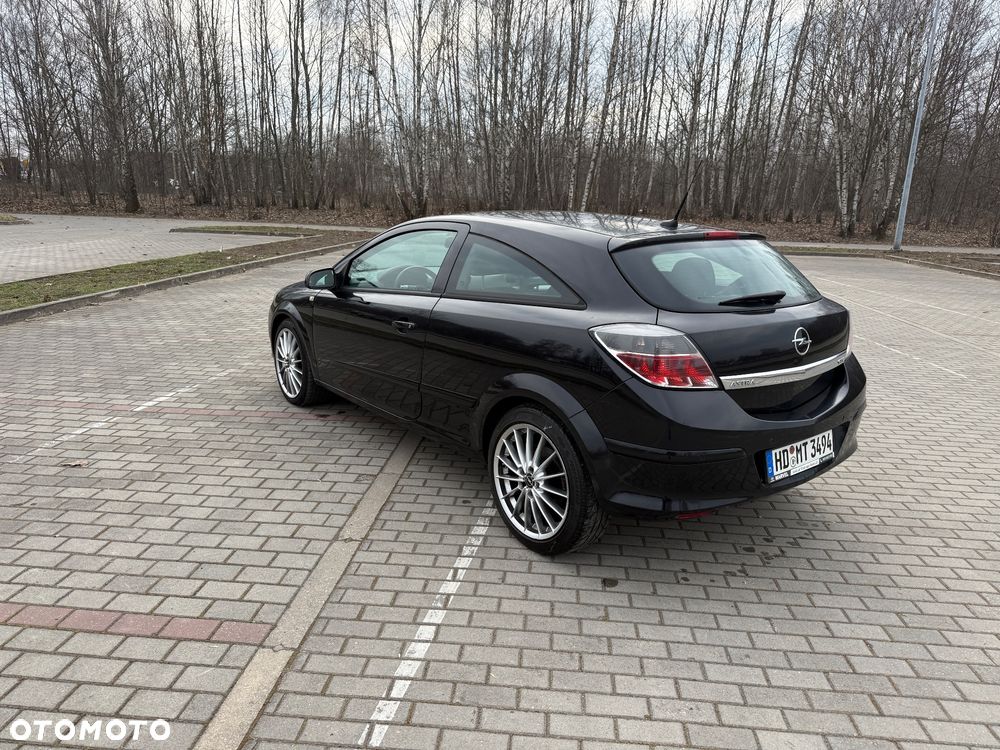 Opel Astra 1.9 CDTI DPF NAVI - 8