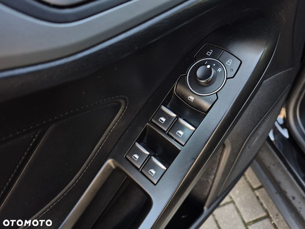 Ford Focus SW 1.5 EcoBlue S&S ACTIVE - 17